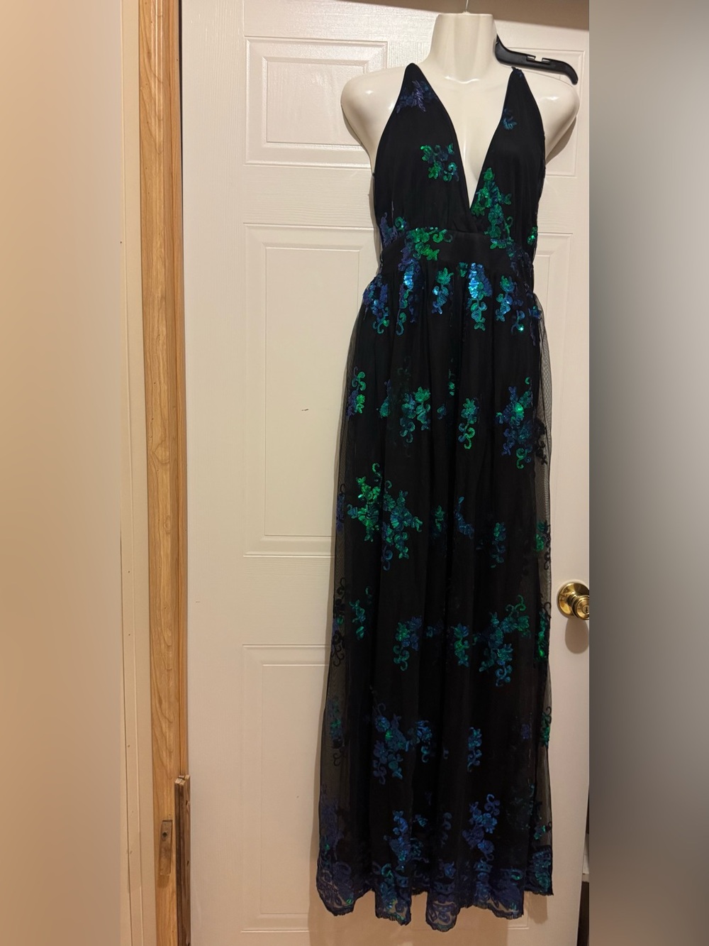 Unbranded Sz L Black Evening Gown with Blue-Green Sequin Floral Embroidery VGUC